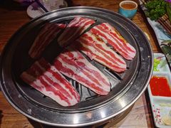 -明洞阿姨·韩式酱蟹烤肉·创意料理(三元桥店)