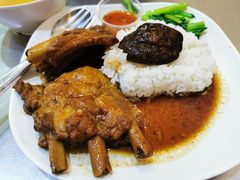 红烧排骨饭-亚明蟹肉面特大虾饺(สีลม)