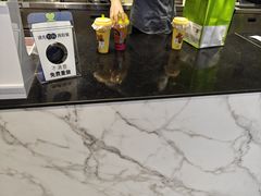 -奈雪的茶(亨特国际广场店)