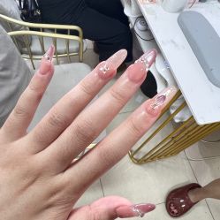 -尤米一站式美甲美睫