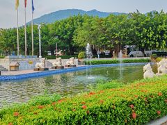 -亚龙湾亚泰商业街