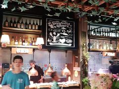 -领鲜活海鲜榴莲自助火锅(东门店)