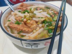 -忆螺巷螺蛳粉(步行街小巷店)