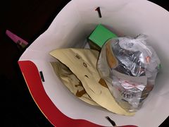-胖东来生活广场(健康路店)