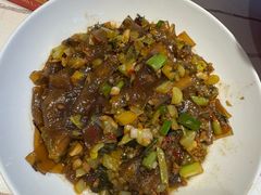 -阿瓦山寨·湘菜现炒·剁椒鱼头王(咸阳总店)