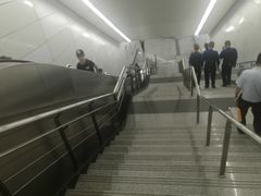 楼梯-体育场(地铁站)