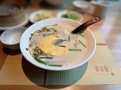 -荣家黄鱼面(南京西路店)