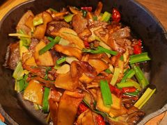 -云海肴·汽锅鸡·云南代表菜(浦江欢乐颂店)