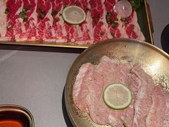 -轻烧烤肉(光谷步行街店)