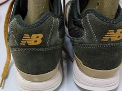 -京伟修鞋洗鞋奢侈品皮具护理店