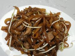 炒牛肉河粉-三和美食(西华路店)