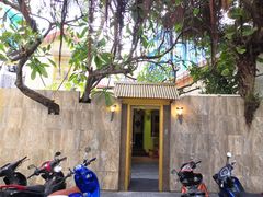 -Sala Thai Restaurant