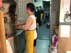 景观位-三兄弟高炉烧饼