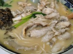 -明呈黄鱼面馆(斜土路店)