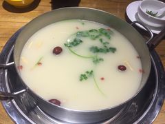-龙记斑鱼火锅鲜切牛肉自助(红山路店)
