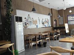 -三好食堂(煎饺·馄饨·肉饼米线·盛世广场店)