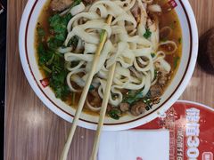 -顺溜·手工刀削面·黑金店(铜锣湾店)