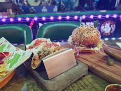 -Famous肥猫墨西哥音乐餐吧(五棵松华熙LIVE店)