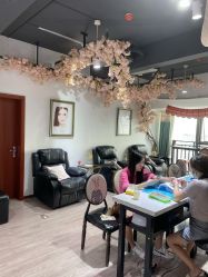 -潮店·虞妃妮轻奢美甲美睫馆