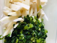 雪菜炒冬笋-大鸿运酒店·苏州菜·松鼠桂鱼(观前街店)