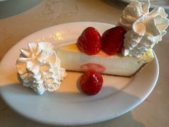 鲜草莓芝士蛋糕-The Cheesecake Factory芝乐坊餐厅(王府中环东座店)