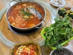 -苗侗地道红酸.酸汤鱼·酸汤牛肉