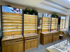 -优医视平价眼镜超市蔡司依视路折扣(小马厂店)