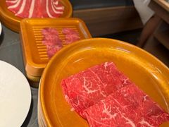 -牛YO寿喜烧·铁板烧和牛火锅自助(市府恒隆店)