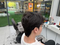 -尤司男士国潮理发馆