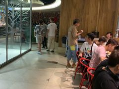 等位区-德得轩烤涮一体自助餐厅(王府井店)