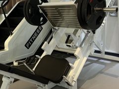 -RM GYM健身私教馆(白云元立方创意园店)