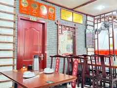 -湖南人家湘菜馆(镇江路店)