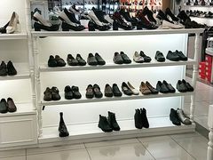 -云柏鞋业(十里堡店)