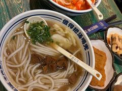 -鑫花溪牛肉米粉(东环大润发店)