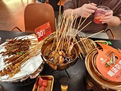 -何师烧烤Pro ·江湖川菜·小龙虾·精酿啤酒(太古里旗舰店)