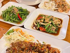 -两兄弟Song Pee Nong(2号店)
