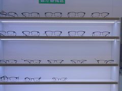 -罗伯特眼镜·蔡司官方授权(前海桂湾店)