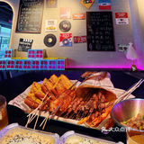 [耶][机智][加油]三五好友，撸串喝酒[啤酒][啤酒][啤酒]