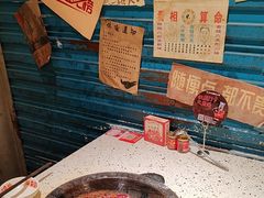 -红九格老火锅(三峡广场店)
