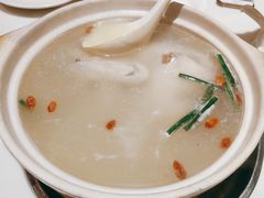 弯弯鸡汤-19号私房菜(云南路店)