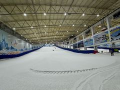 -乔波室内滑雪场