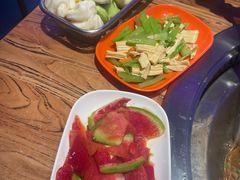 -山河屯铁锅炖· 东北菜·特色鲜鹅锅(开发区一店)