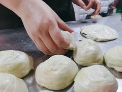 -沪上王记葱油饼(襄阳南路店)