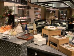 自助取餐区-金海湾自助餐厅(金陵饭店)