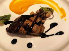 扒法国鲁吉鸭肝-恰餐厅及酒吧 CHAR Bar & Grill (北京丽都皇冠假日店)