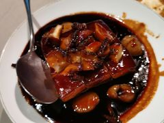 鲍鱼红烧肉-荣轩(新荣记环球金融中心店)