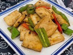 -八两八金·莱芜特色炒鸡(市南漳浦路店)