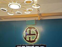 -荒岛实景沉浸密室(江汉路1店)