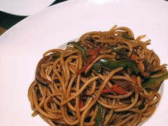 黑椒蘑菇牛柳意面-清真·艾美可餐厅(大悦汇店)