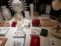 -LADY FAFA(巨鹿路陕西南路路口店)